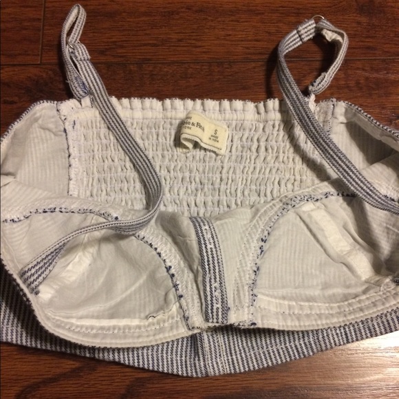 Abercrombie & Fitch Crop Top - Picture 5 of 5